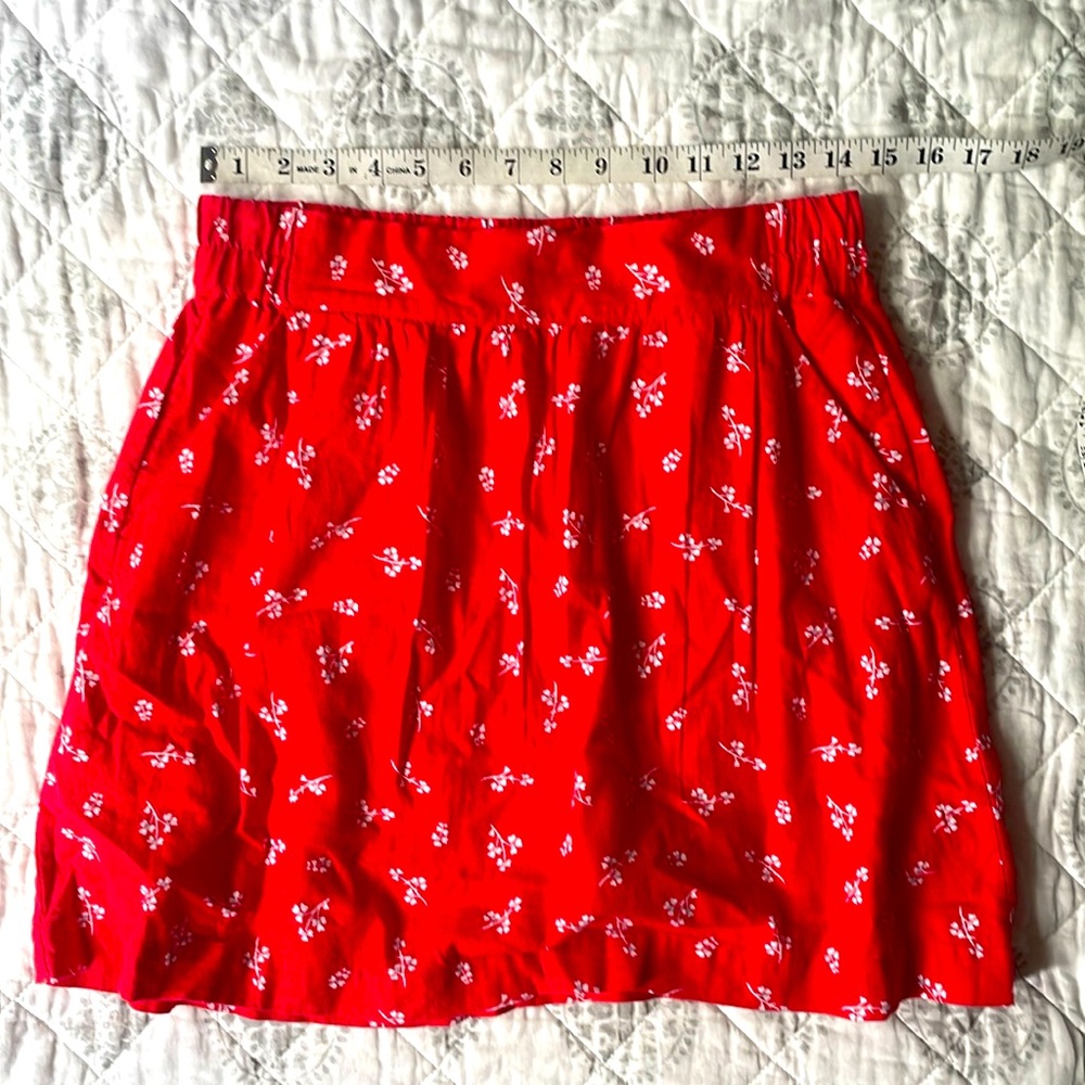 LOFT Outlet Red and White Floral Skirt PS